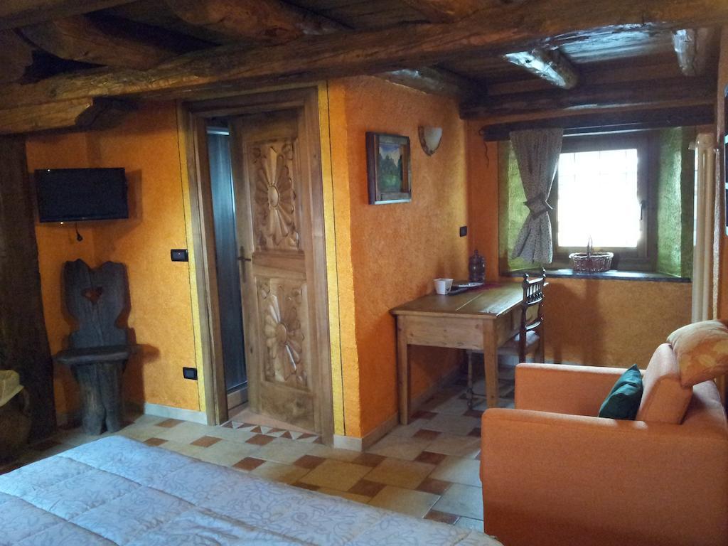 Affittacamere Saint Salod Charvensod Pokój zdjęcie